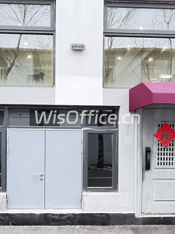 地铁口76平米 独立门头 南向采光 - 首图