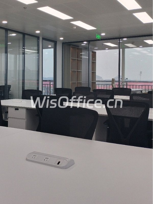 海淀中关村 210㎡ 4层精装 业主直租 - 首图