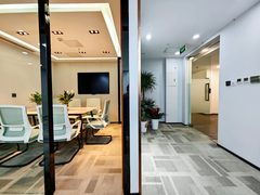 朝外SOHO 210平 南向 三功能间 全新装修 - 缩略图 2