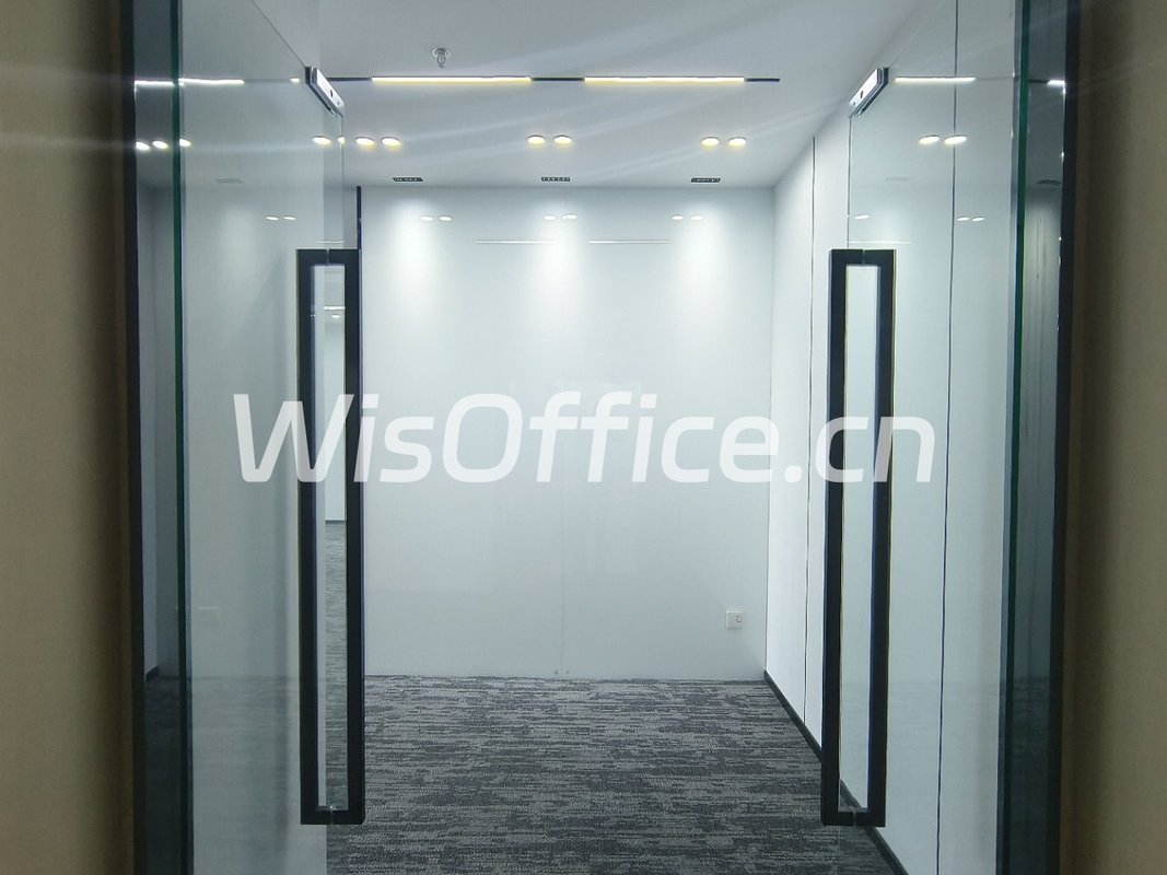 望京现房 绿地中国锦198平 南向精装 带家具 - 首图