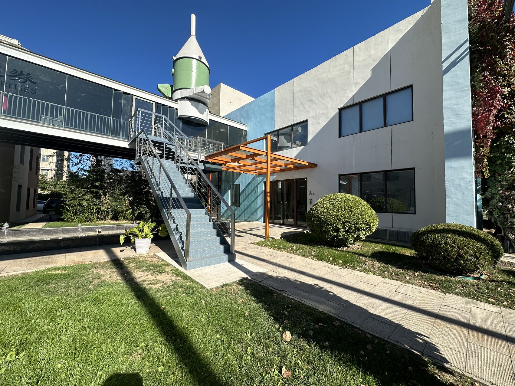 真房｜电通创意广场 |1300平｜5.5元｜老厂房变身创意园