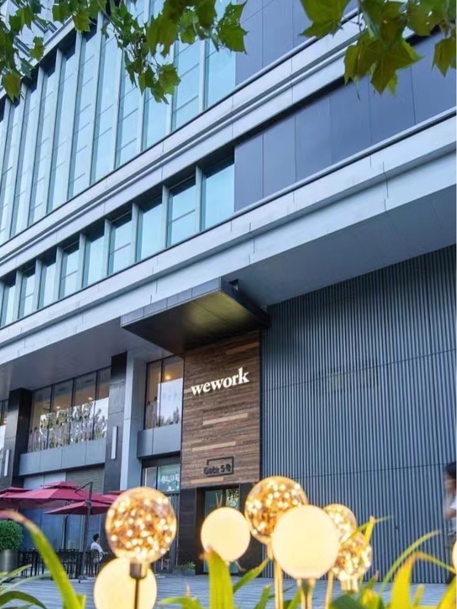 东三环220m²靠窗工位 最后整层