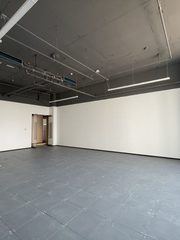 396㎡整层办公，三轨环绕带商业 - 缩略图 3