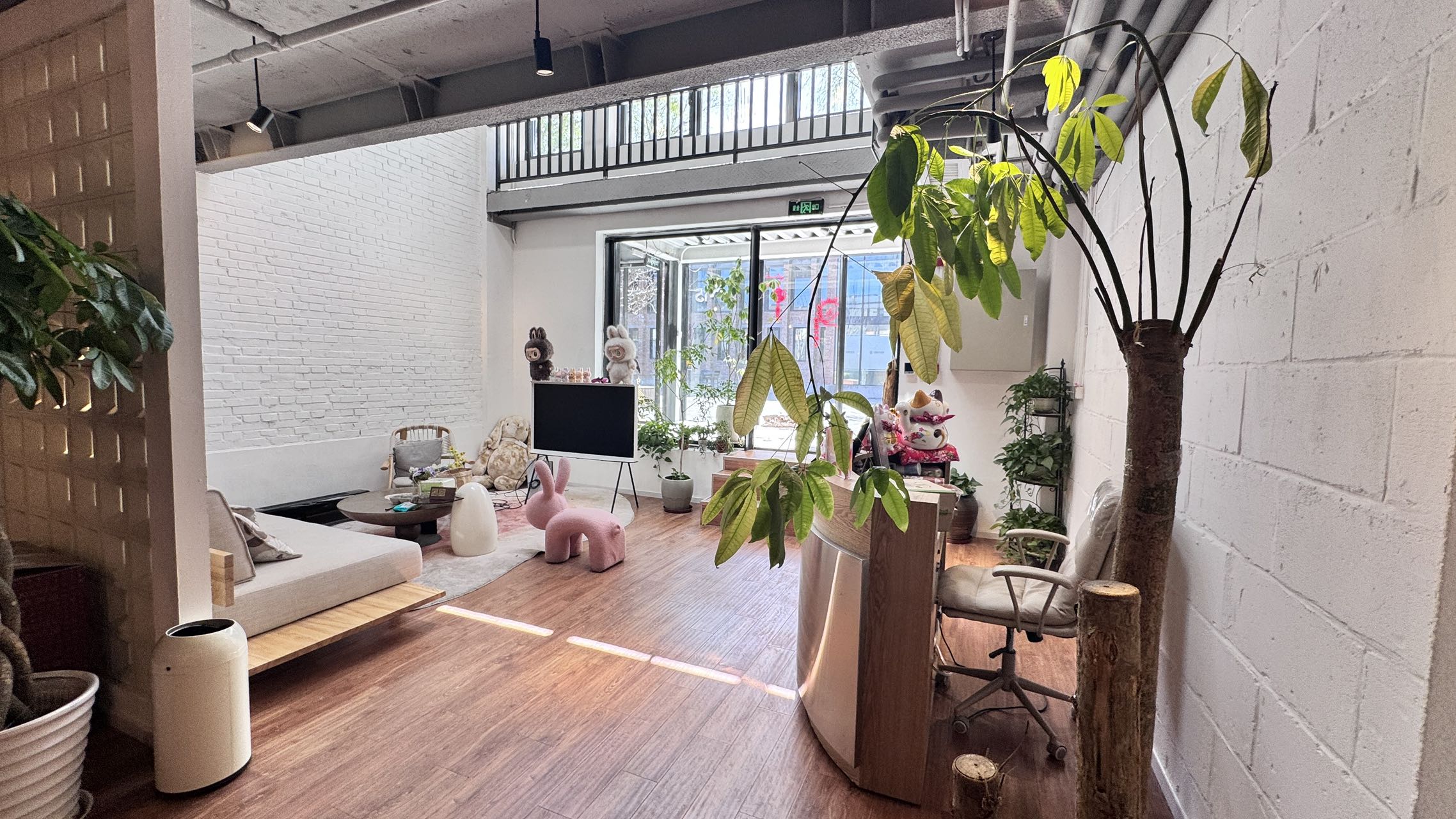 自空间写字园工业风改造240平米精装空间
