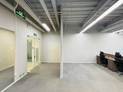 菁英梦谷118平朝北 带暖气 双地铁 - 缩略图 10