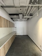 远洋国际中心2000平现房 遗留装修 双地铁 - 缩略图 8