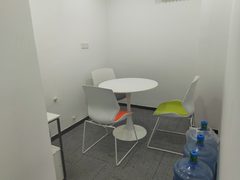 远洋国际中心D座 精装修 3隔断8工位 西北向 - 缩略图 4