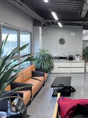 好房推荐 871平影视遗留装修适合干什么呢 - 缩略图 1