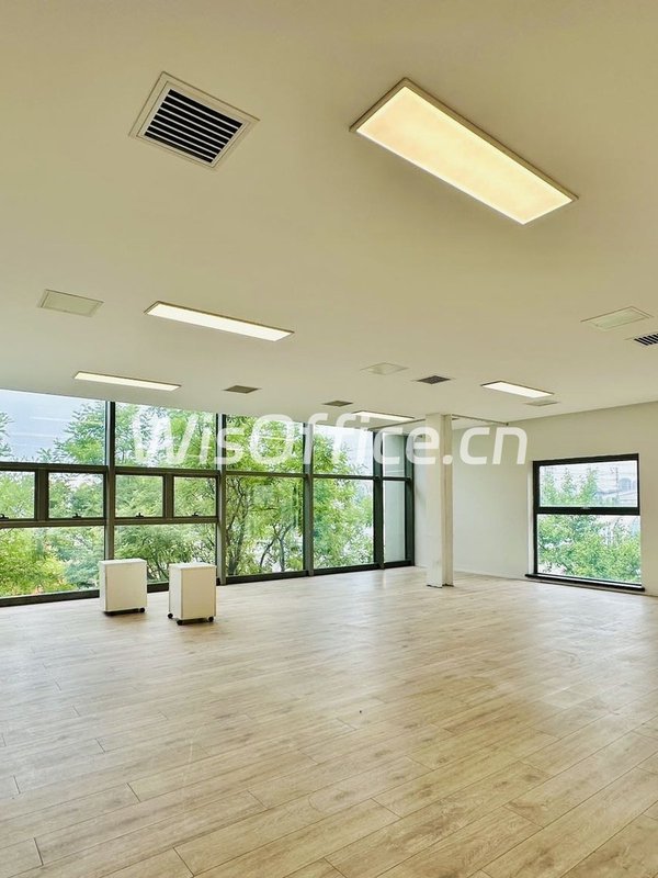 东四环合院 11米挑高双露台全明空间 - 首图