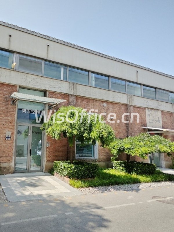 独立门头，南北通透的创意空间 - 首图