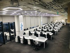 龙湖蓝海引擎 5.7米层高 独立logo - 缩略图 8