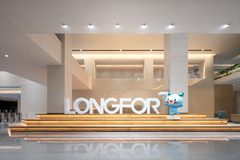 今天看房，龙湖蓝海产业园落地窗太绝了 - 缩略图 3