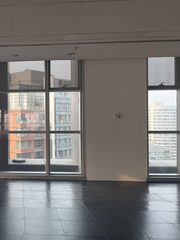 金地中心钻石切割设计灵动办公空间 - 缩略图 12