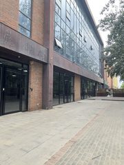 338㎡价格可谈南向落地窗 - 缩略图 4