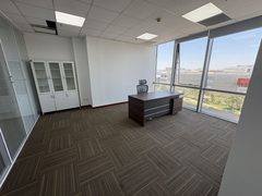 亦庄地铁口，我找到了420平光之办公室 - 缩略图 14