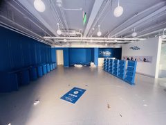 🌳城市绿洲里的办公角落 - 缩略图 3