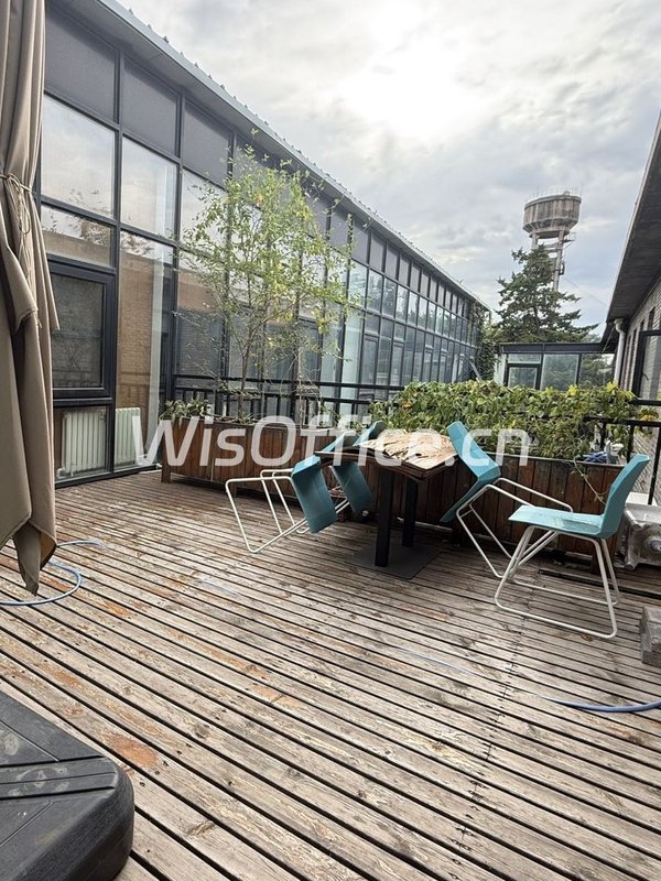 双桥地铁旁550平独栋办公 坐北朝南带院子 - 首图