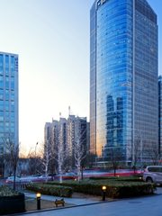 CBD地标租金低至一杯星巴克 - 缩略图 1