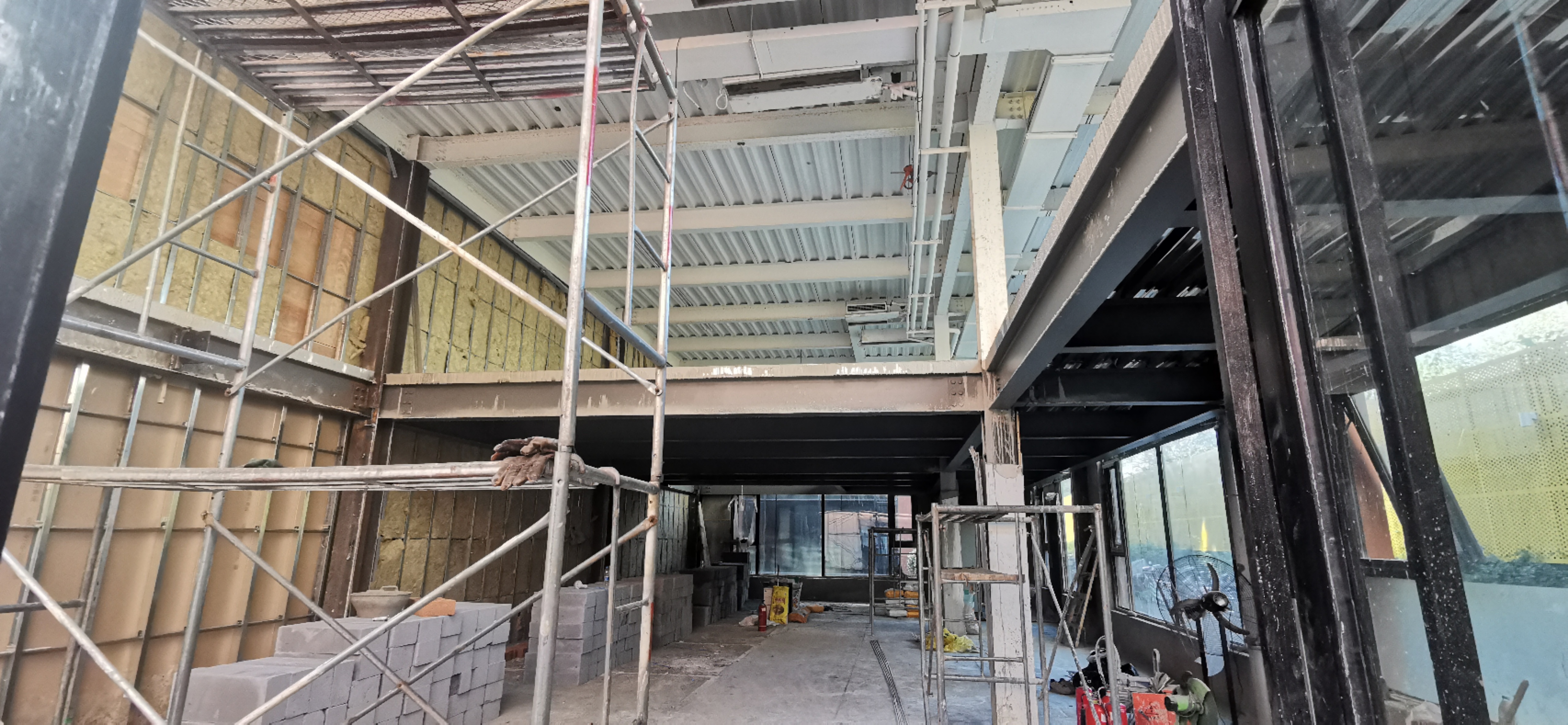 813创意产业园612平 复式设计 三面采光