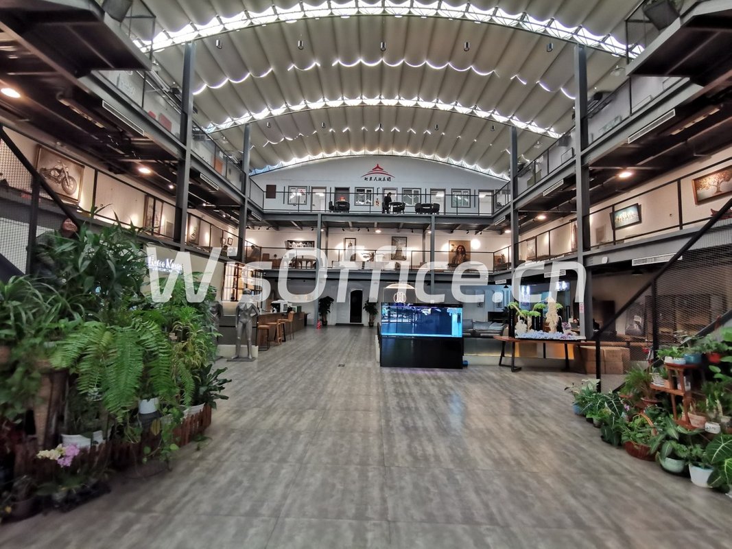 813创意园278平地铁口现房带家具 - 首图