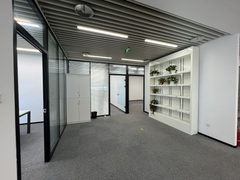 今天来看房，大族广场的落地窗太戳我了 - 缩略图 5