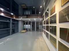 亦庄地标｜827平米办公空间｜舰队式排列 - 缩略图 5