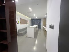 亦庄地标｜827平米办公空间｜舰队式排列 - 缩略图 7