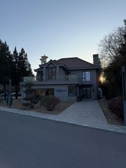 真房｜特立奥森 |315平｜11元｜别墅办公新体验？ - 缩略图 1